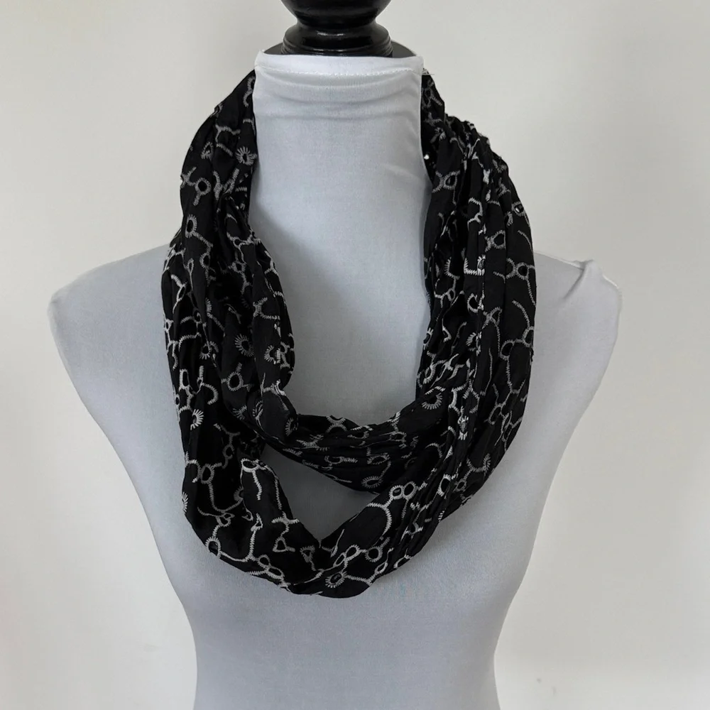 Chic Black and White‎ Patterned Scarf